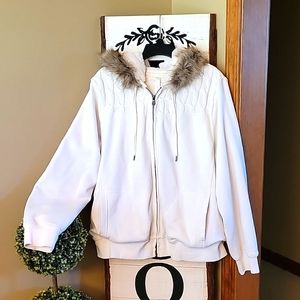 GREEN TEA ZIPPER HOODIE WITH FUR LINING
